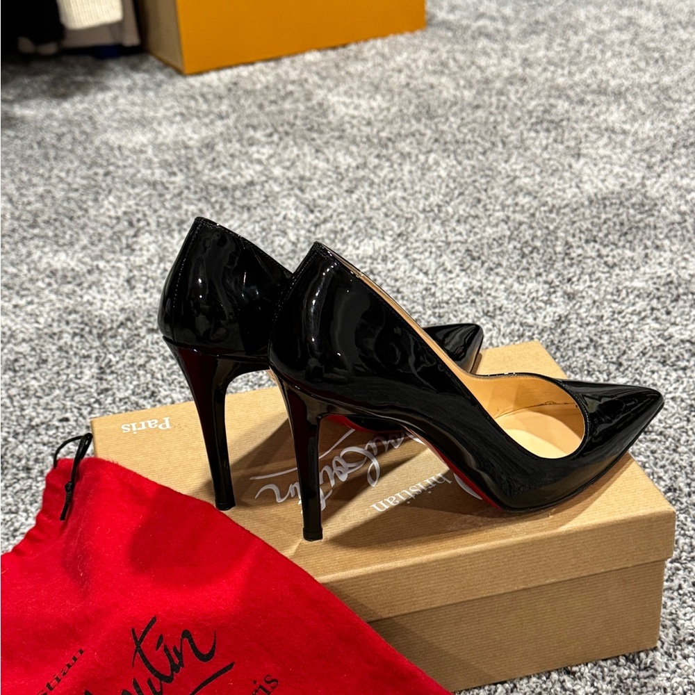 Christian Louboutin Pigalle 100 mm Patent Leather Black Heels - Picture 5 of 6